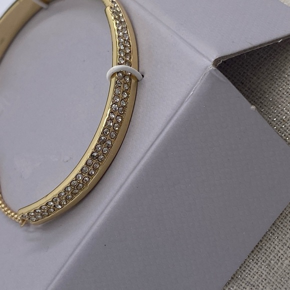 Vince Camuto Gold Tone Pretty Pave Slider Bracelet Bolo Closure - Picture 4 of 13